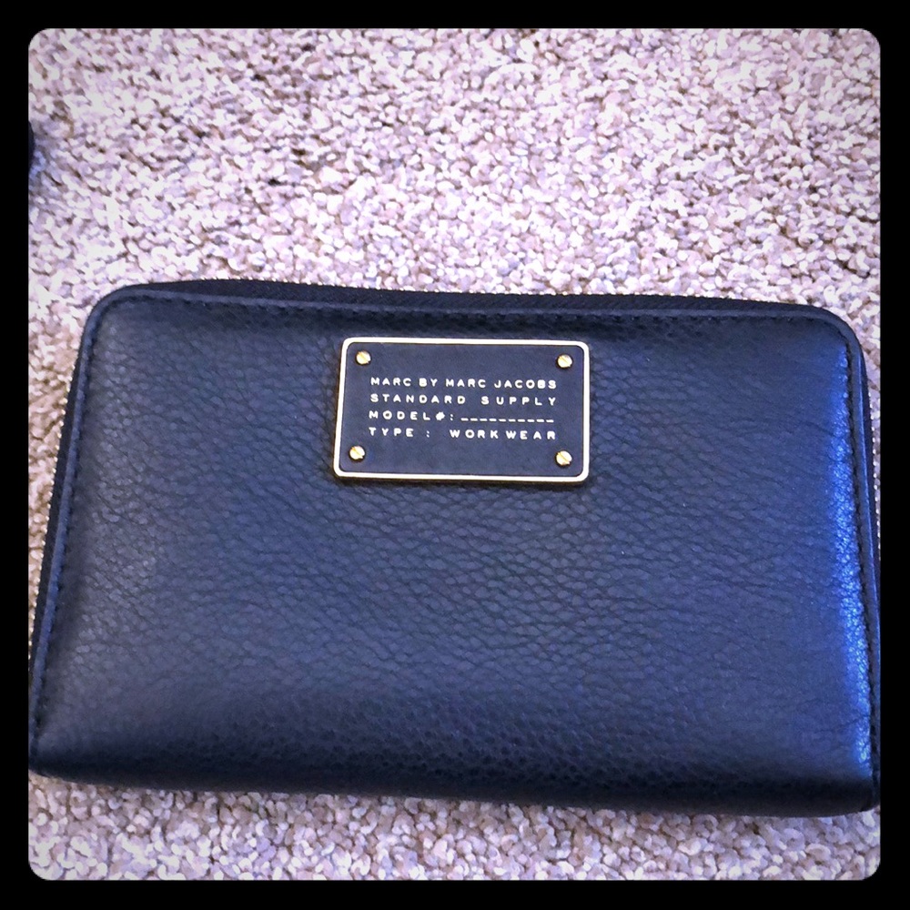 Marc Jacobs wallet